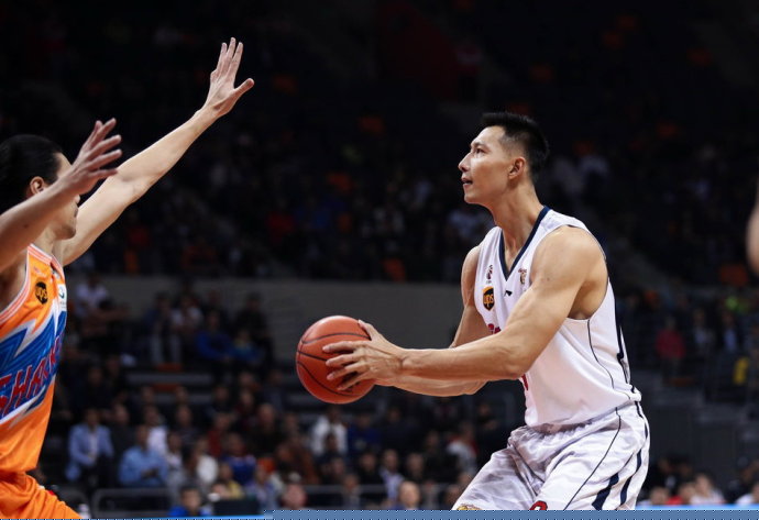 克亚尔：莱奥要变得更稳定，他能成为世界上最好的球员之一（克亚尔：莱奥若提升稳定性，有望跻身世界顶尖行列）