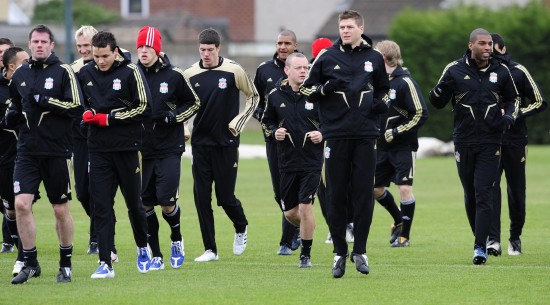 基米希：萨内的身体素质非常出色，他用两粒进球回报自己（基米希盛赞萨内：身体素质出众，两球证明自己）