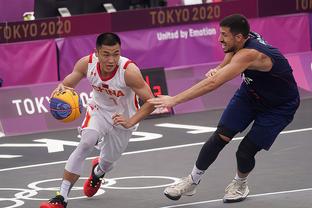 后卫防守不被过人的关键动作（后卫不被过人的关键防守动作）