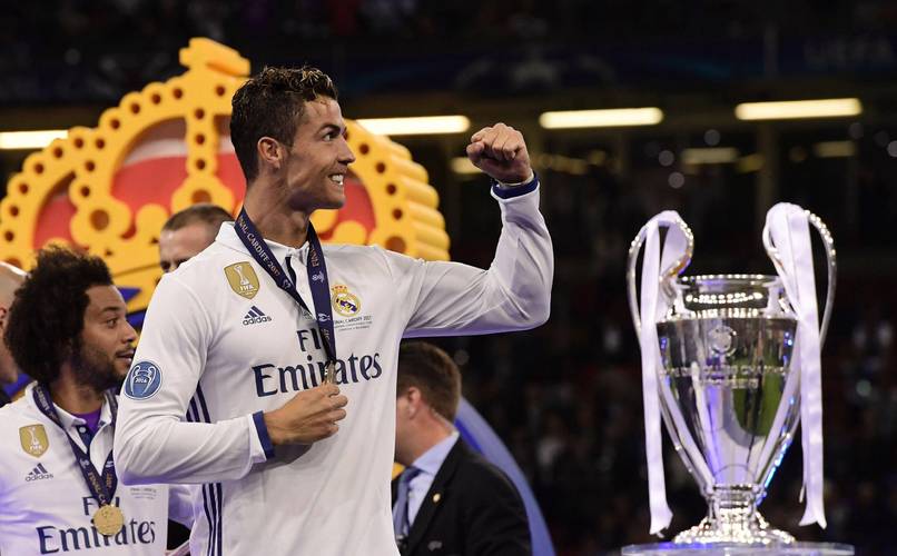 5拦截3解围，官方：赫拉芬贝赫当选利物浦vs国米一役全场最佳（官方评选：赫拉芬贝赫荣膺利物浦战国米全场最佳，贡献5次拦截与3次解围）