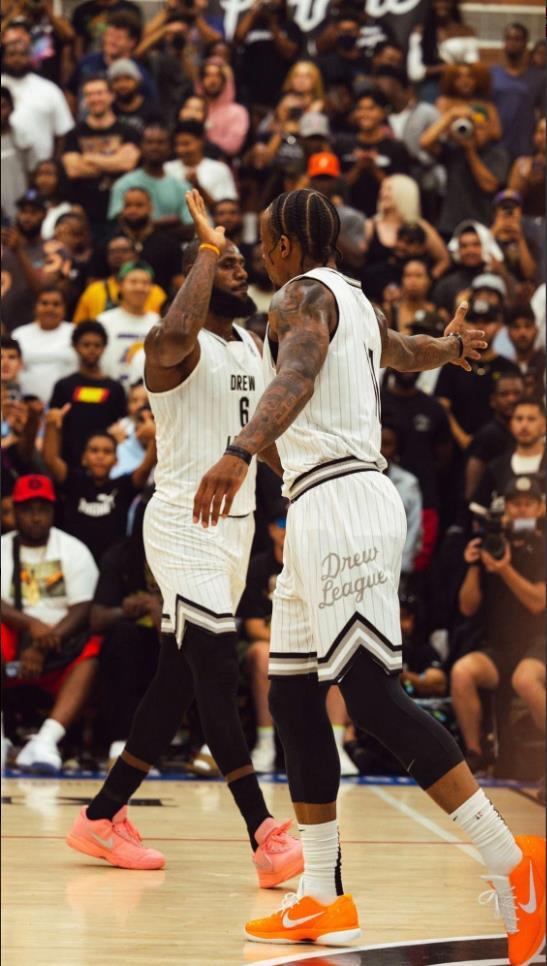 阿莱格里：普利希奇能上但福法纳不行；好奇亚沙里的运动能力（阿莱格里：普利希奇可出战，福法纳将缺阵；他也好奇亚沙里的运动能力）