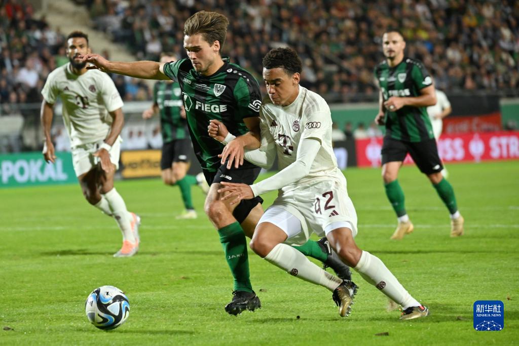 霍姆格伦&杰伦威半场合砍31分，雷霆领先26分