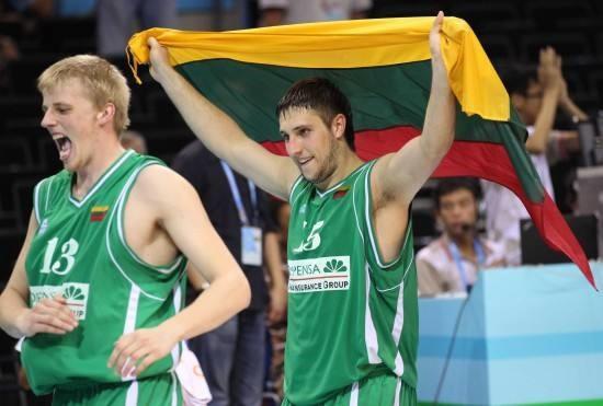 现在哪里还能买到这件拜仁125周年啤酒节正版球衣？（拜仁125周年啤酒节正品球衣现在还能在哪里入手？）