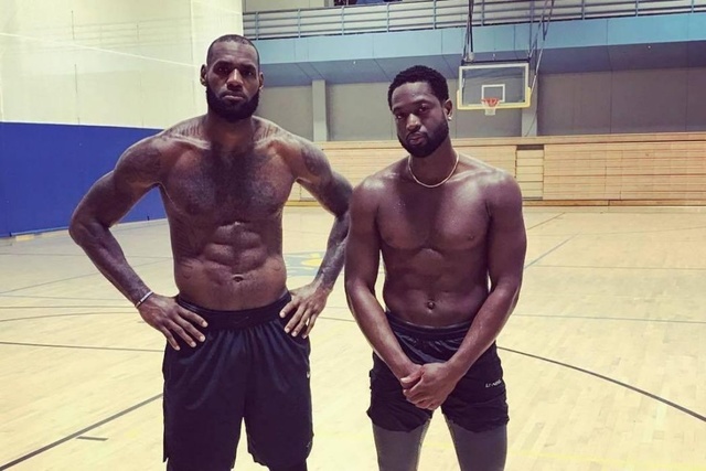 篮球勇士替补球员表现优异（勇士替补阵容高光发挥）