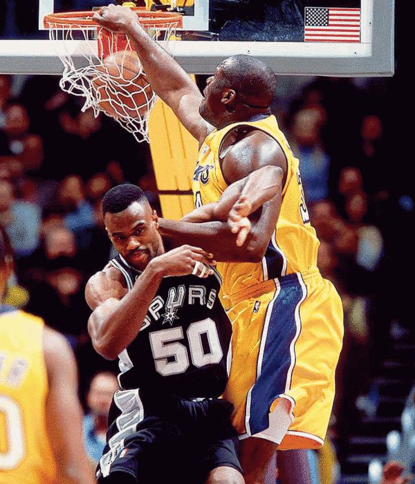 队报法国海外球员欧冠之夜：射手盛宴（队报：法国旅欧球员欧冠之夜上演进球盛宴）